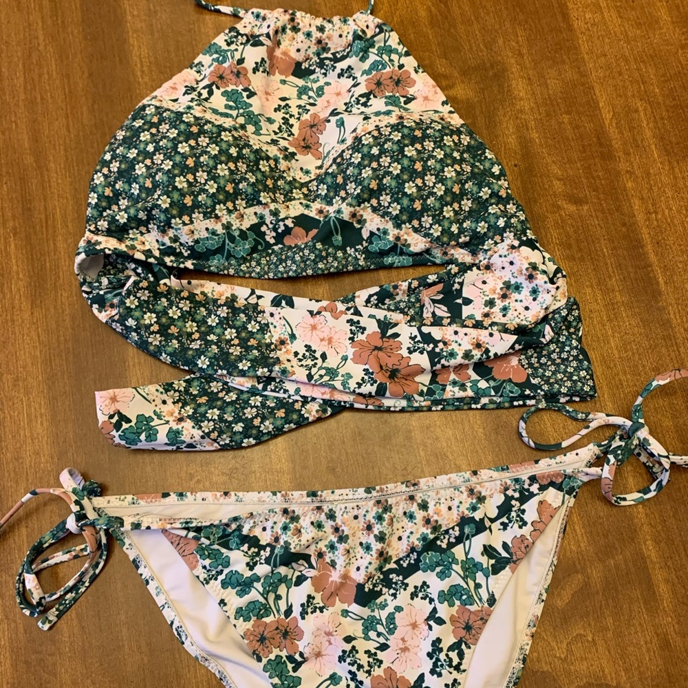 CupShe wrap bathing suit